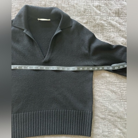 Everlane | The Cashmere Polo - Picture 8 of 11